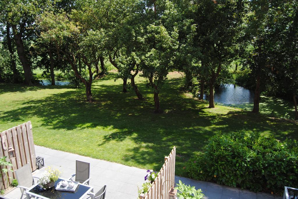 Appartementen Verhuur De Trijehoek Stiens Exteriér fotografie